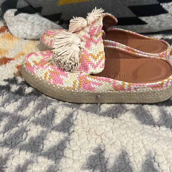 Kenneth Cole gentle Souls size 8 slip on shoes - Picture 3 of 5